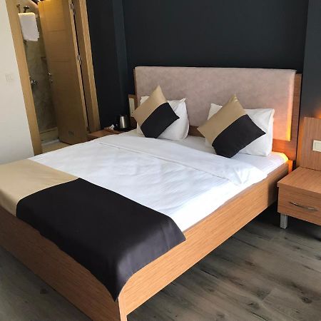 Carpe Diem Hotel Ayvalik Bagian luar foto