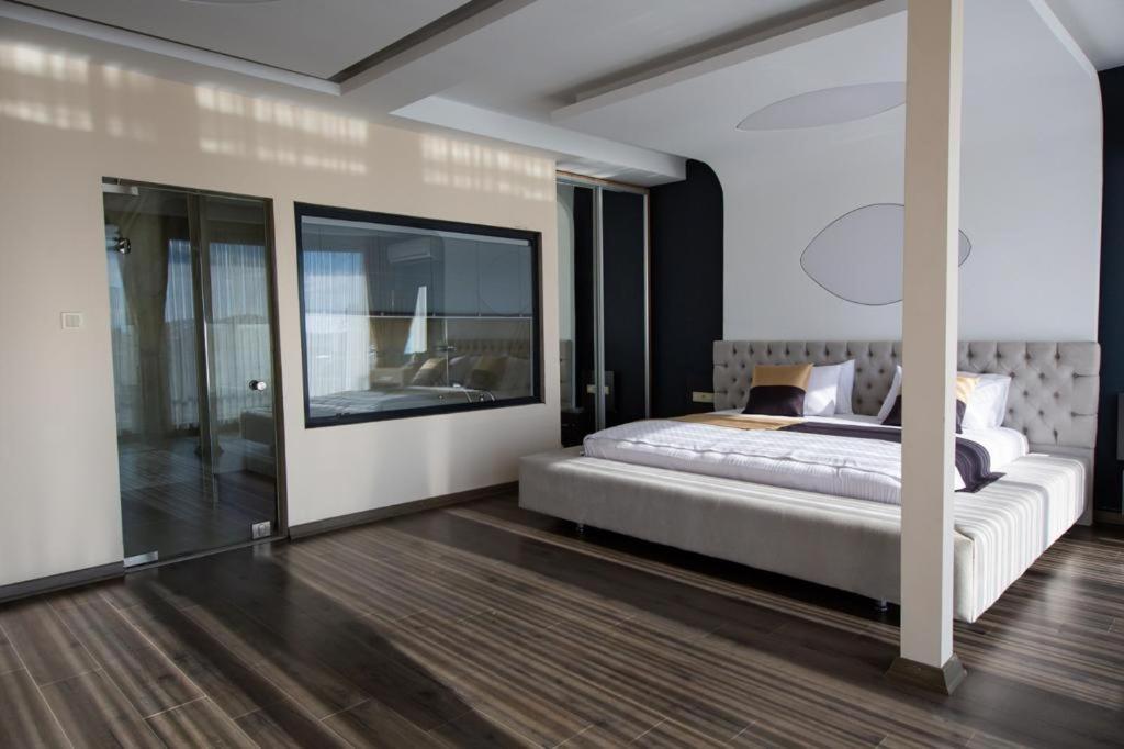 Carpe Diem Hotel Ayvalik Bagian luar foto