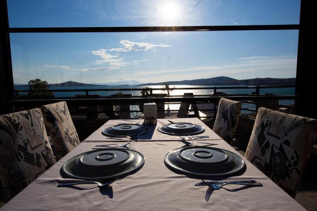 Carpe Diem Hotel Ayvalik Bagian luar foto