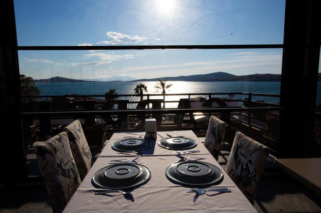 Carpe Diem Hotel Ayvalik Bagian luar foto